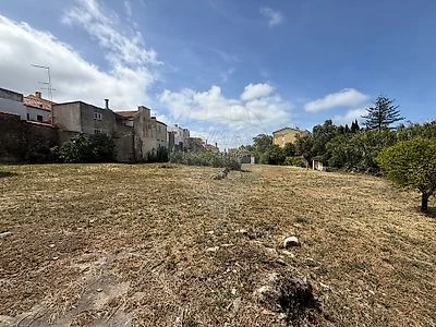 Vista ao nível do solo e edifício existente